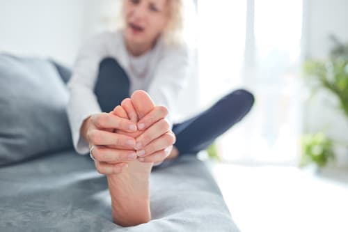 EULAR 2020: Frequent bursitis en Mortons neuroom bij vroege RA