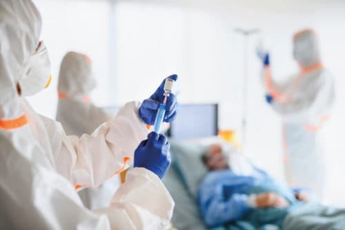 Immuunsuppressieve therapie tijdens COVID-19: selectie en timing