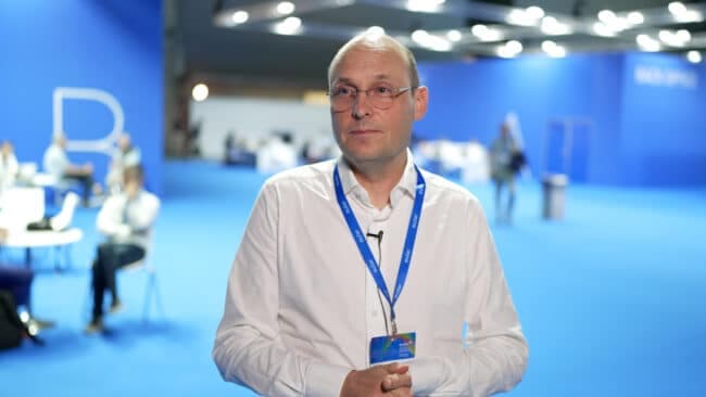 EULAR 2025: Floris van Gaalen – ASAS-aanbevelingen uitkomstrapportage axSpA-trials